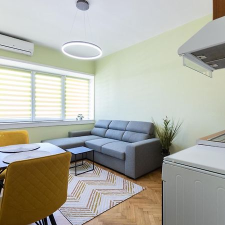 Апартаменти 1Bdr Flat In Center Of Sofia Vitoshka Blvd Екстер'єр фото