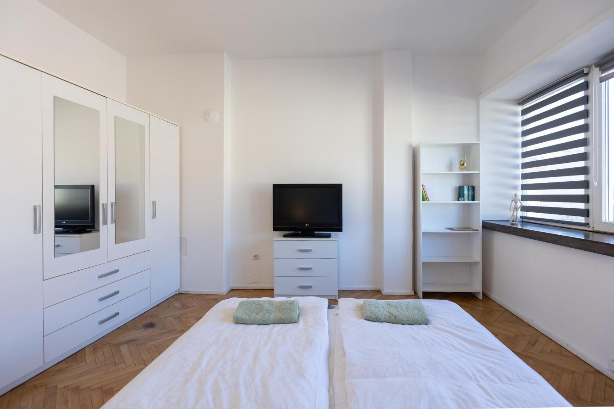 Апартаменти 1Bdr Flat In Center Of Sofia Vitoshka Blvd Екстер'єр фото