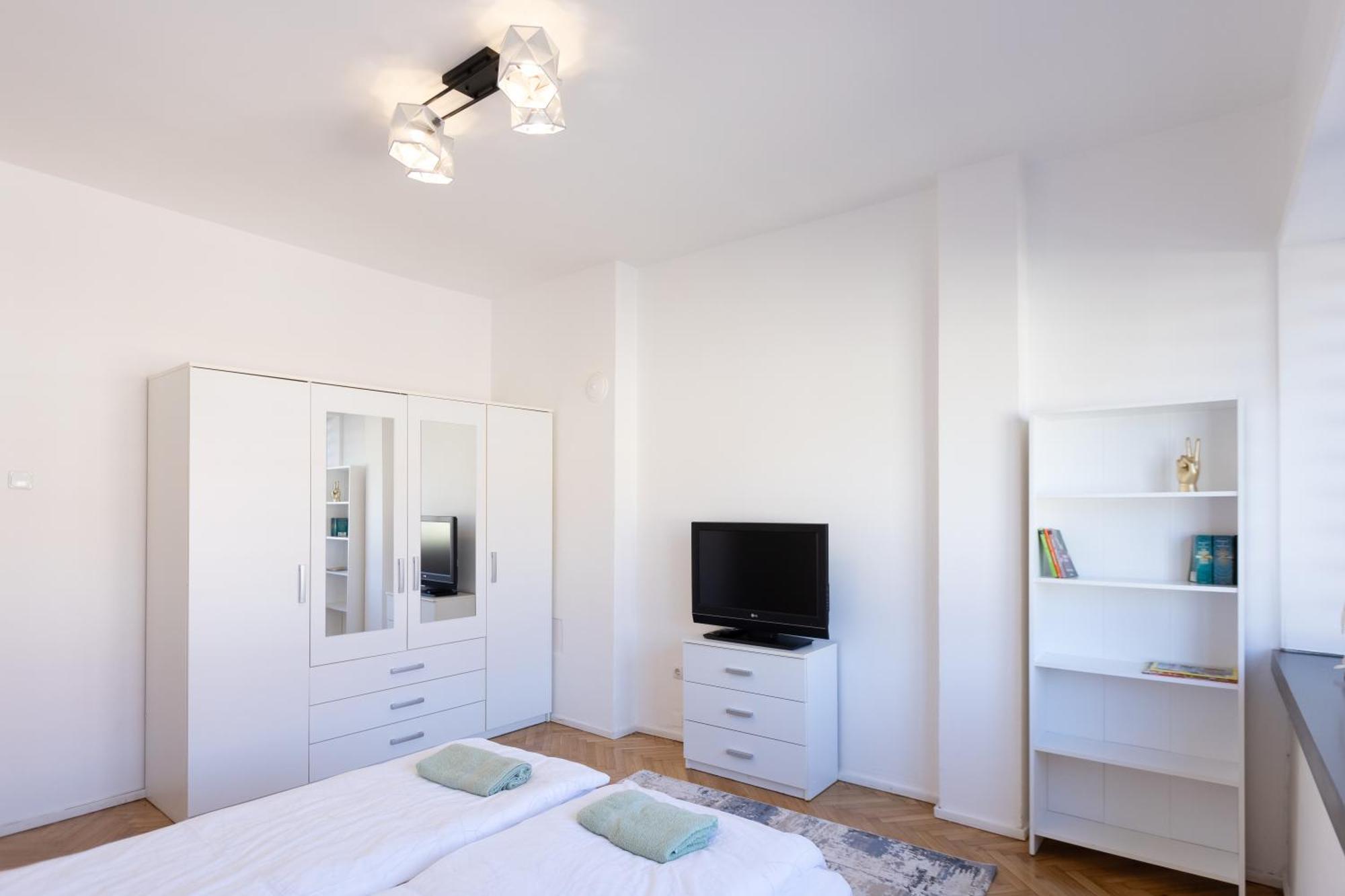Апартаменти 1Bdr Flat In Center Of Sofia Vitoshka Blvd Екстер'єр фото